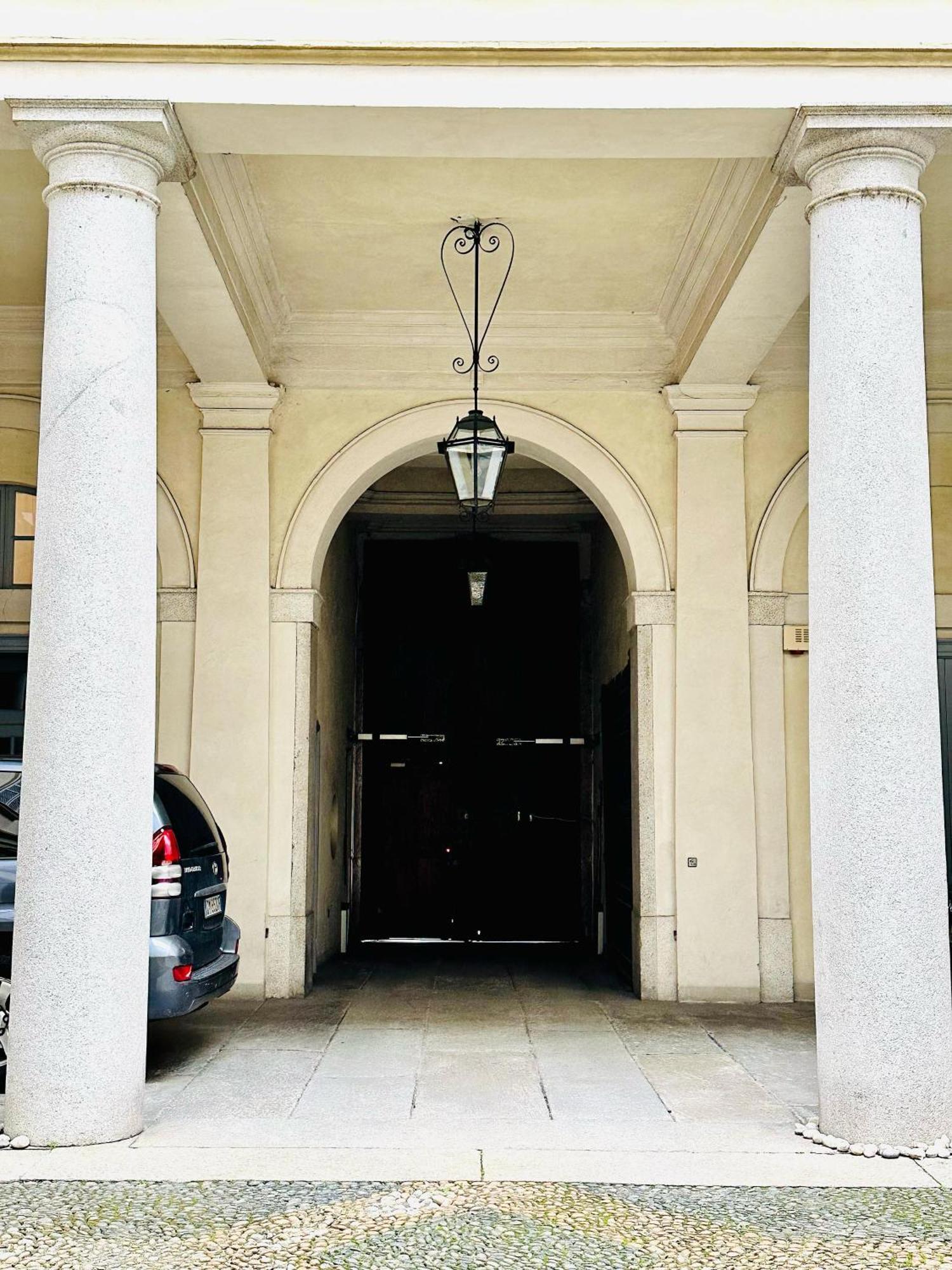 Appartamento Nerino House, Elegante E Tranquillo A 5 Minuti Dal Duomo *